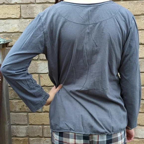 Asymmetrical  Top - Picture 2 of 10